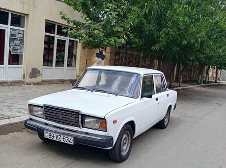 LADA (VAZ) 2107