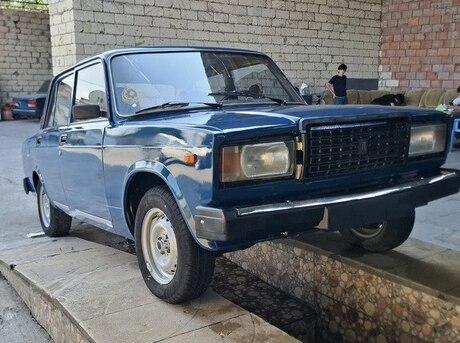 LADA (VAZ) 2107