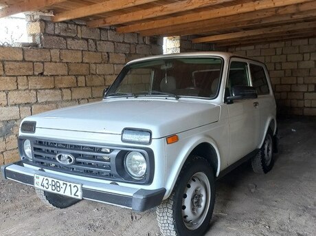 LADA (VAZ) Niva