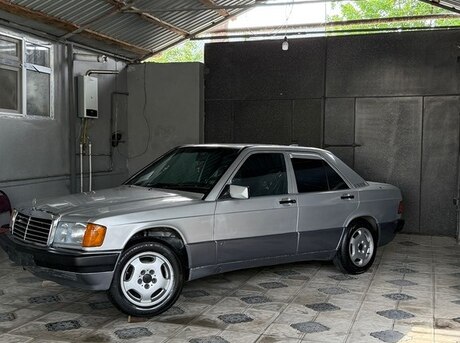 Mercedes 190