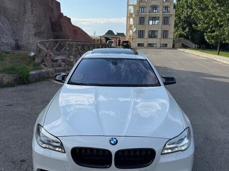 BMW 528