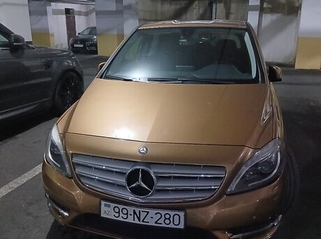 Mercedes B 200