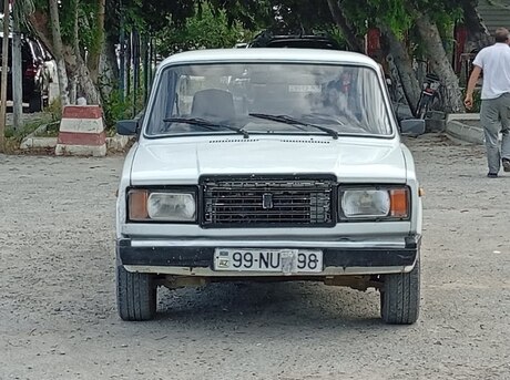 LADA (VAZ) 2107