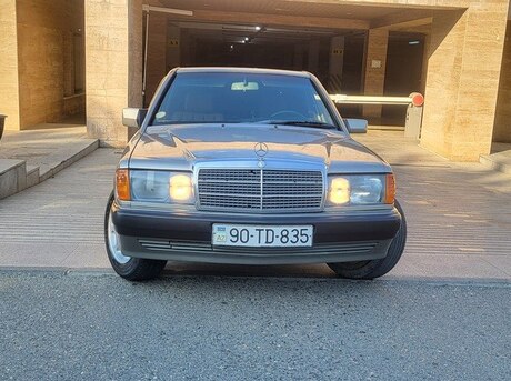 Mercedes 190