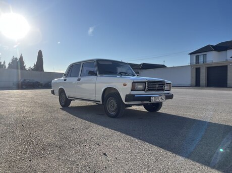 LADA (VAZ) 2107