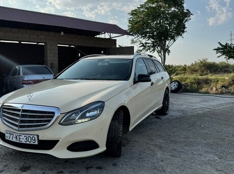 Mercedes E 220