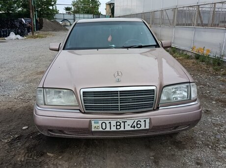 Mercedes C 180