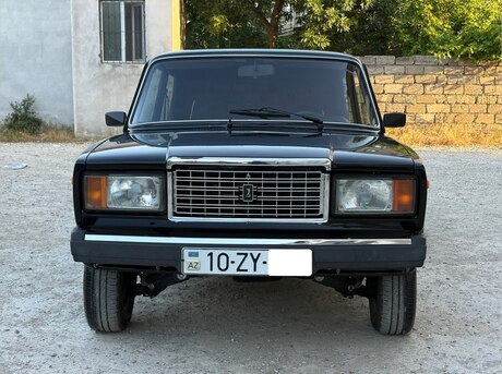 LADA (VAZ) 2107