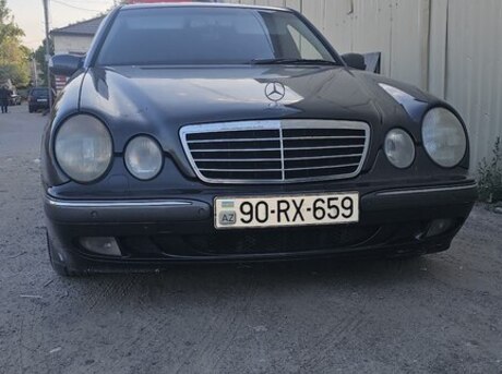 Mercedes E 240
