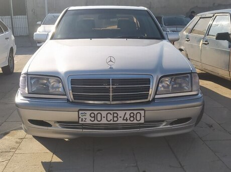 Mercedes C 180