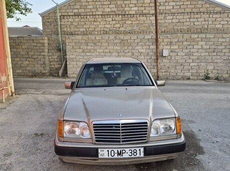 Mercedes 250 D