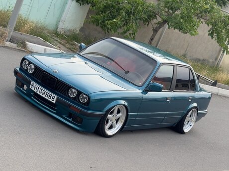 BMW 320 1983