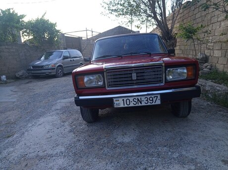 LADA (VAZ) 2107