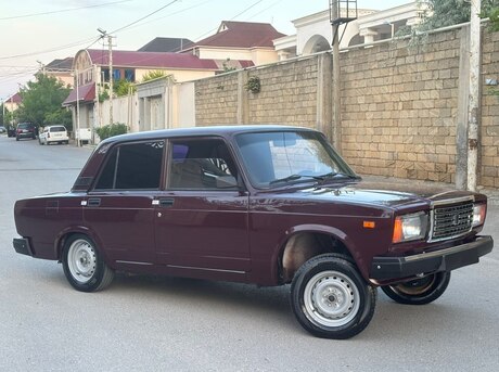 LADA (VAZ) 2107