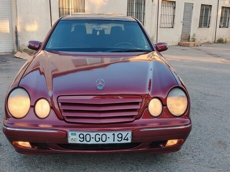 Mercedes E 230