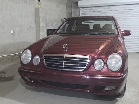 Mercedes E 320