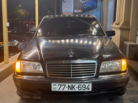 Mercedes C 230
