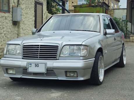 Mercedes 320 E
