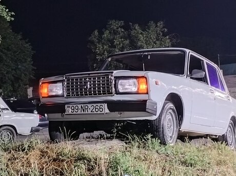 LADA (VAZ) 2107