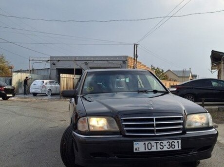 Mercedes C 200