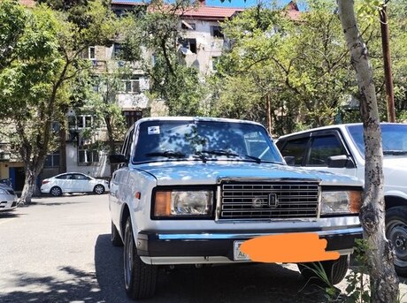LADA (VAZ) 2107