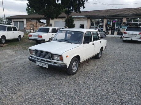 LADA (VAZ) 2107
