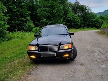 Mercedes C 230