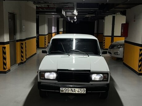 LADA (VAZ) 2107