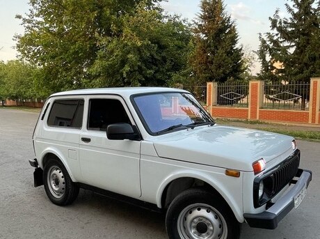 LADA (VAZ) Niva
