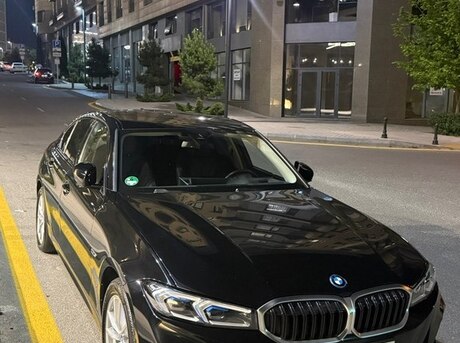 BMW 330e