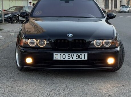 BMW 525