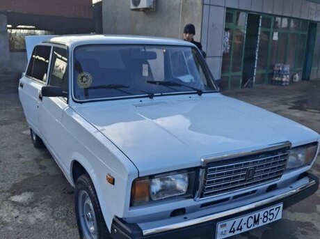 LADA (VAZ) 2107