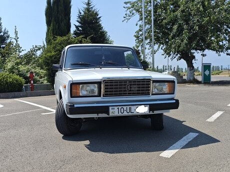 LADA (VAZ) 2107
