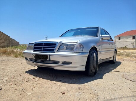 Mercedes C 220