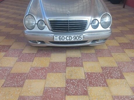 Mercedes E 270
