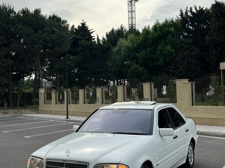 Mercedes C 220