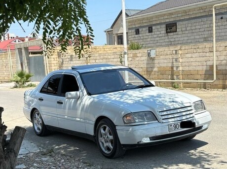 Mercedes C 180