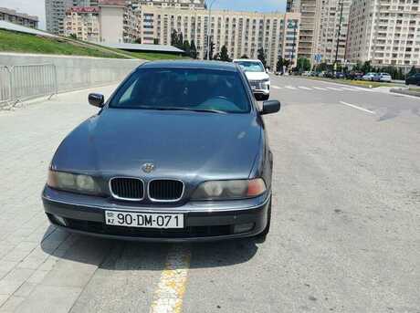 BMW 523