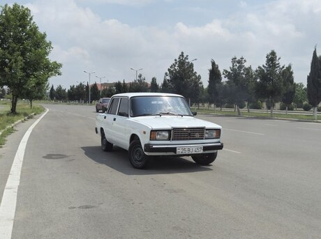 LADA (VAZ) 2107