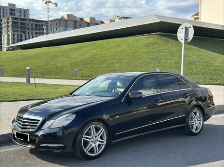Mercedes E 220