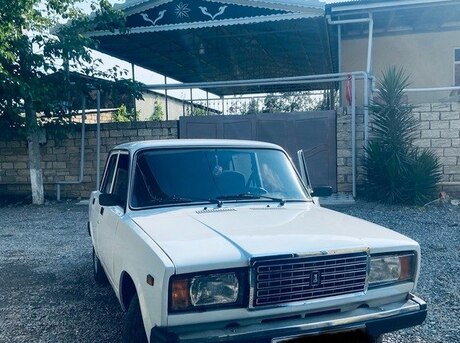 LADA (VAZ) 2107