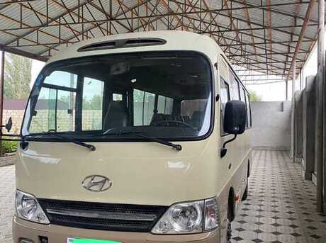 Hyundai County
