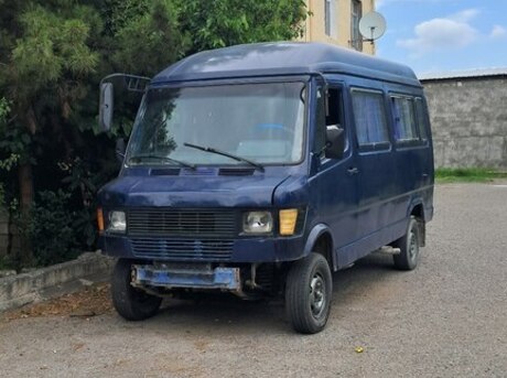 Mercedes 208 D