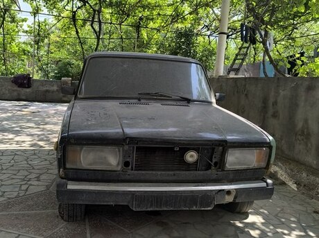 LADA (VAZ) 2107