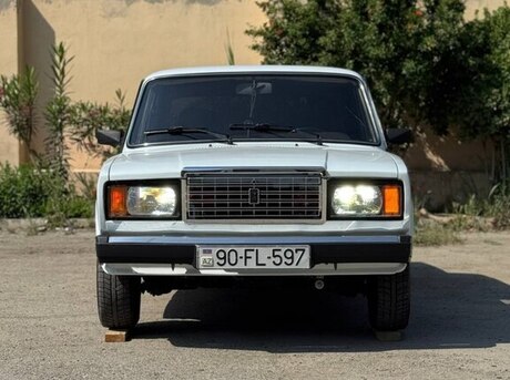 LADA (VAZ) 2107