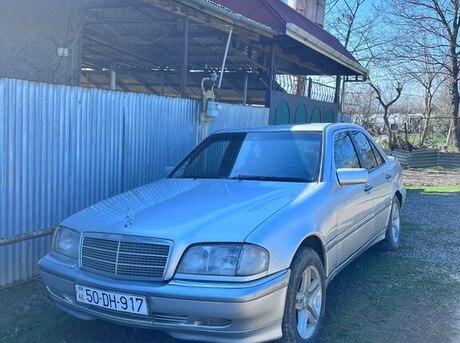 Mercedes C 250