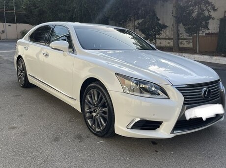 Lexus LS 460