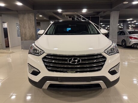 Hyundai Grand Santa Fe