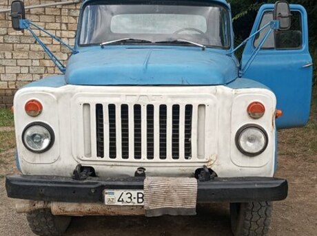 GAZ 53