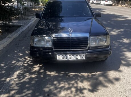 Mercedes 220 E